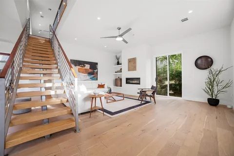 $1,625,000 | 5001 Shoal Creek Boulevard, Austin, TX 78756