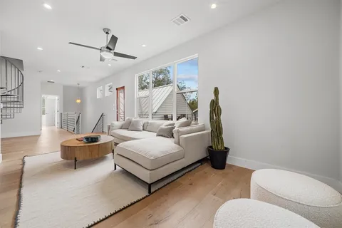 $1,625,000 | 5001 Shoal Creek Boulevard, Austin, TX 78756