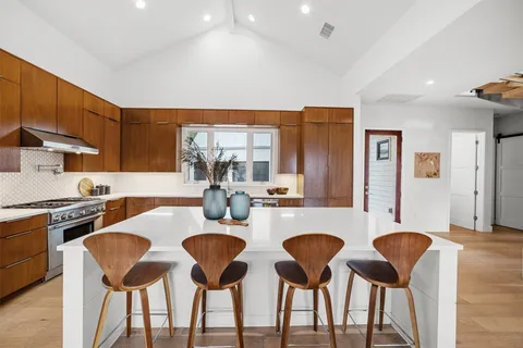 $1,625,000 | 5001 Shoal Creek Boulevard, Austin, TX 78756