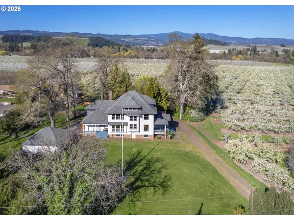 $2,050,000 | 3316 Thomsen Road, Hood River, OR 97031