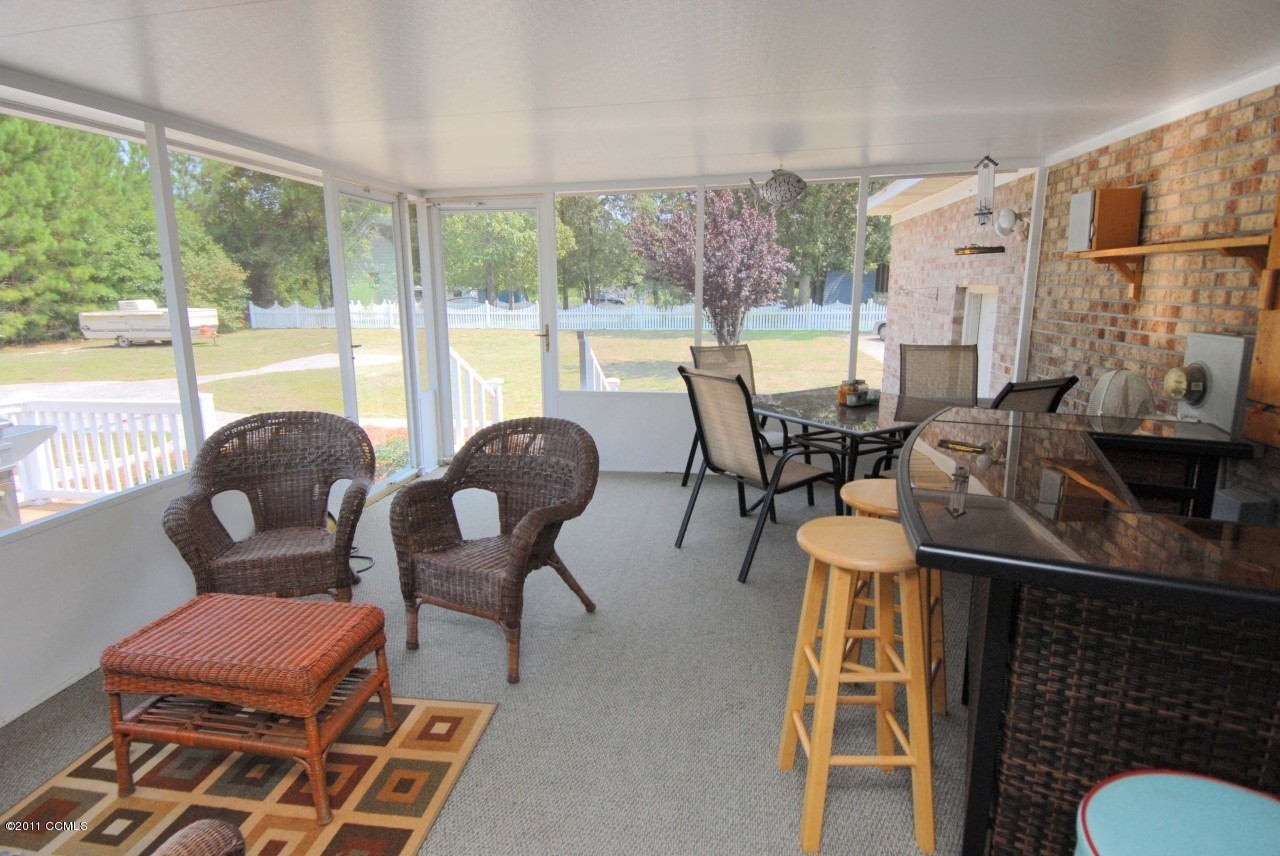772 West Firetower Road Swansboro, NC 28584 - Photo 11 of 25 Screen Porch