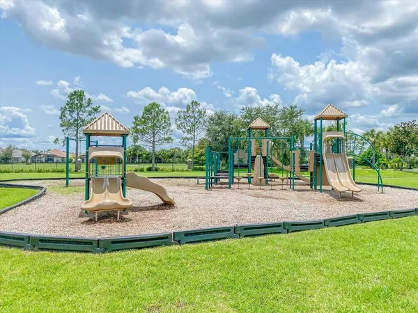 $594,800 | 1563 Angler Avenue, Kissimmee, FL 34746