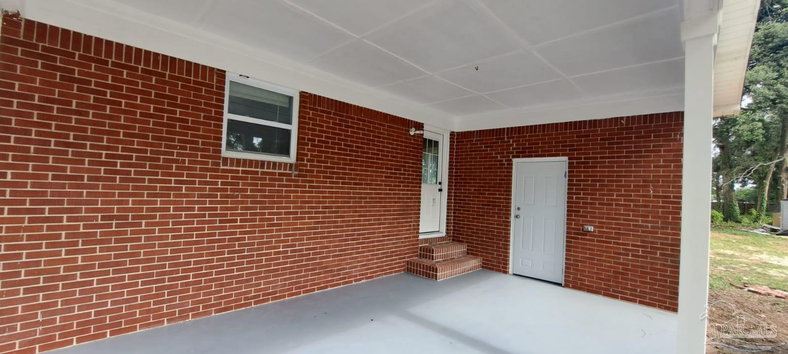 1620 East Burgess Road Pensacola, FL 32504 - Photo 2 of 26