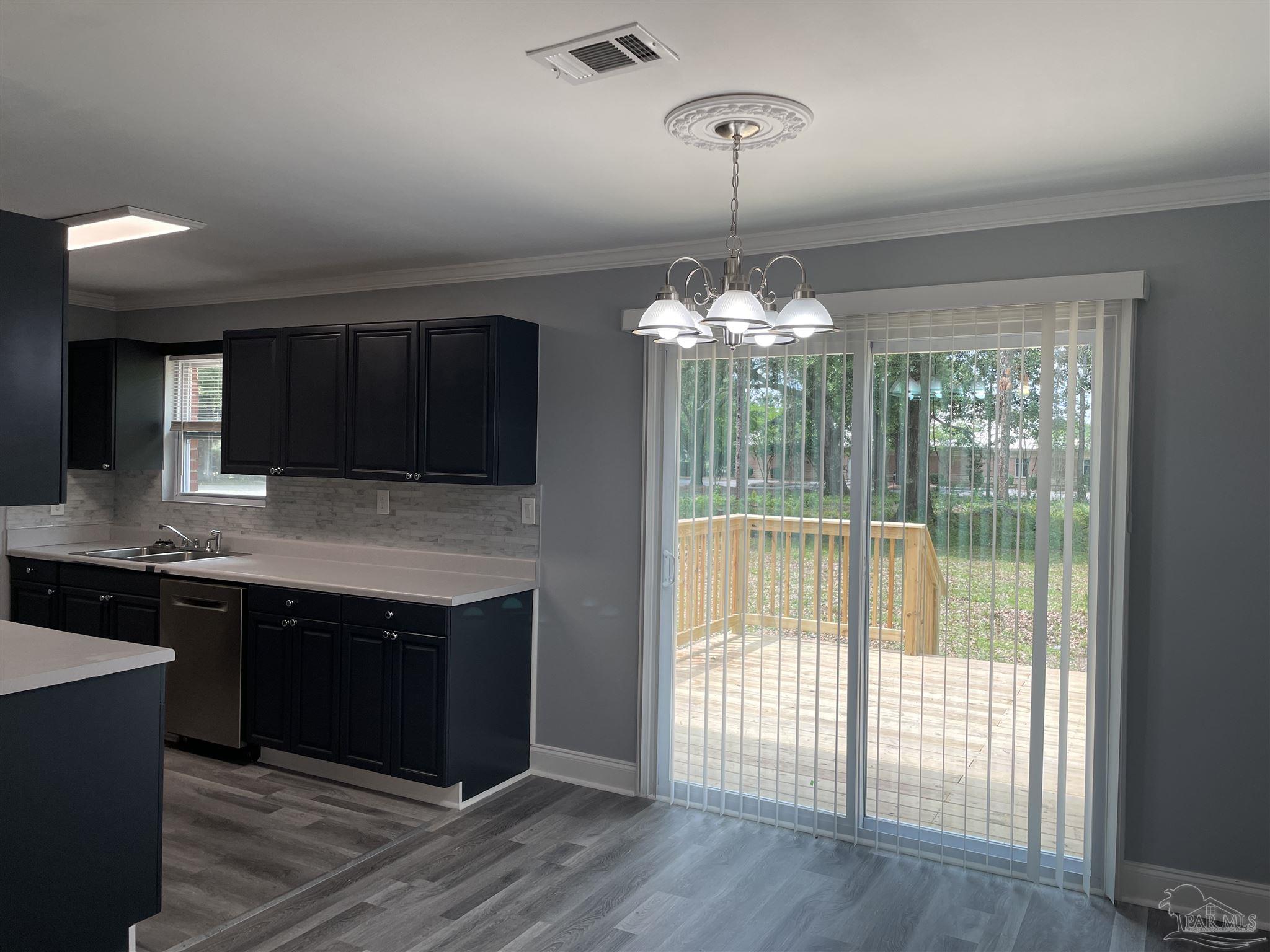 1620 East Burgess Road Pensacola, FL 32504 - Photo 8 of 26