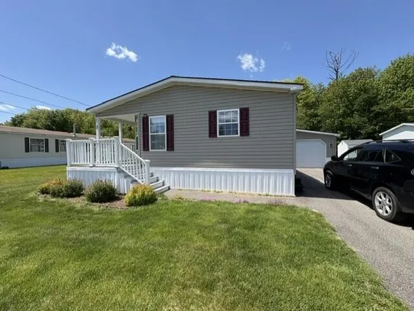 $249,000 | 8 Windsor Drive, Alfred, ME 04002