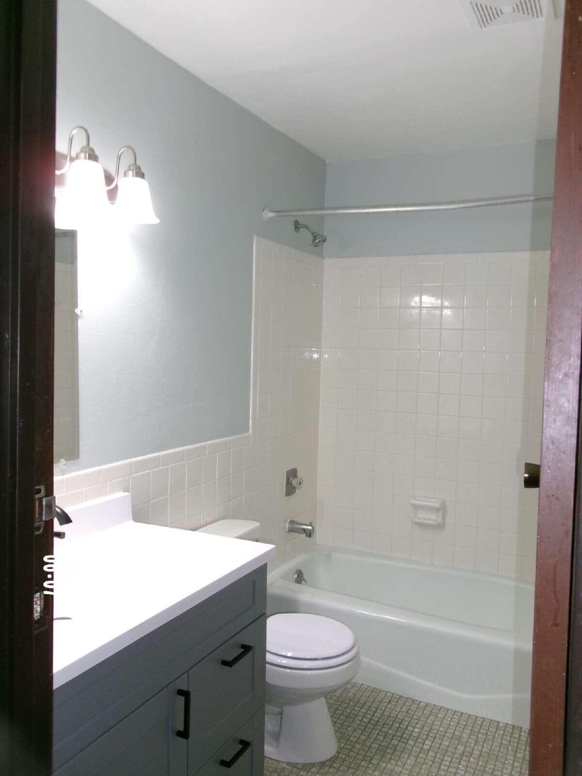 7452 North Granville Road, Unit 1 Milwaukee, WI 53224 - Photo 10 of 16 granville bath