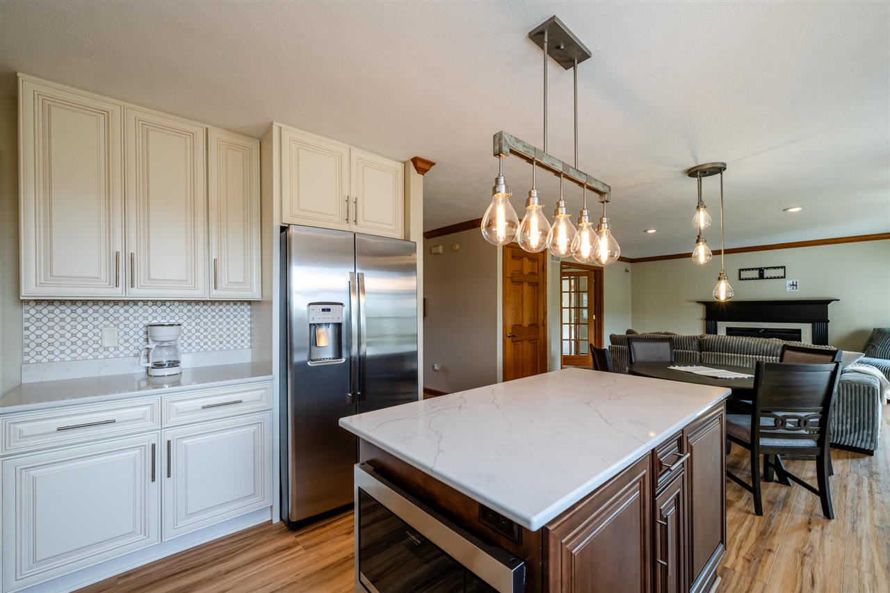 31401 Middle Crossing Road Dowagiac, MI 49047 - Photo 11 of 32