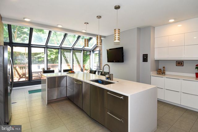 $1,400,000 | 6114 Goldtree Way, Bethesda, MD 20817