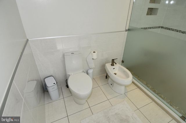 $1,400,000 | 6114 Goldtree Way, Bethesda, MD 20817