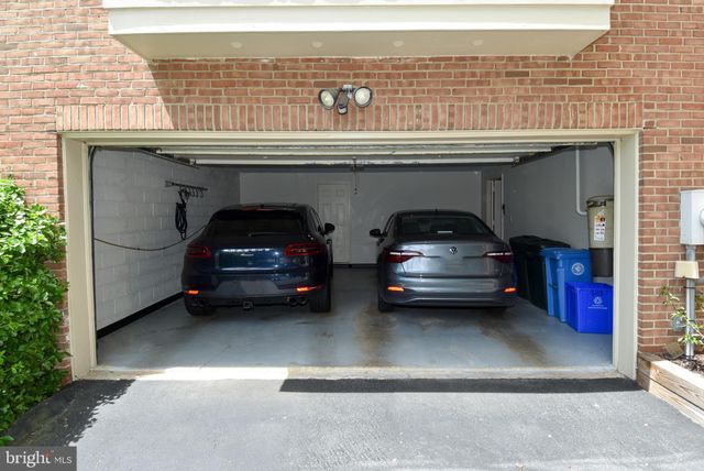 $1,400,000 | 6114 Goldtree Way, Bethesda, MD 20817