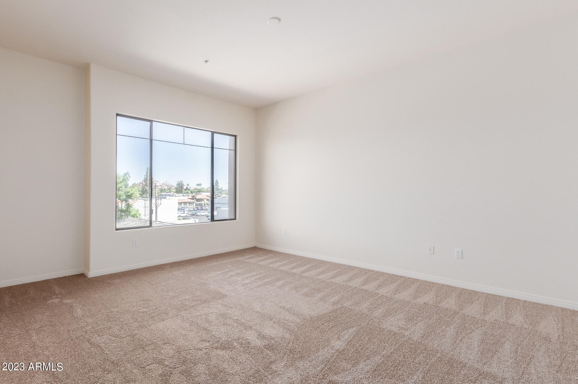 2989 North 44th Street, Unit 3006 Phoenix, AZ 85018 - Photo 22 of 51 Primary Suite