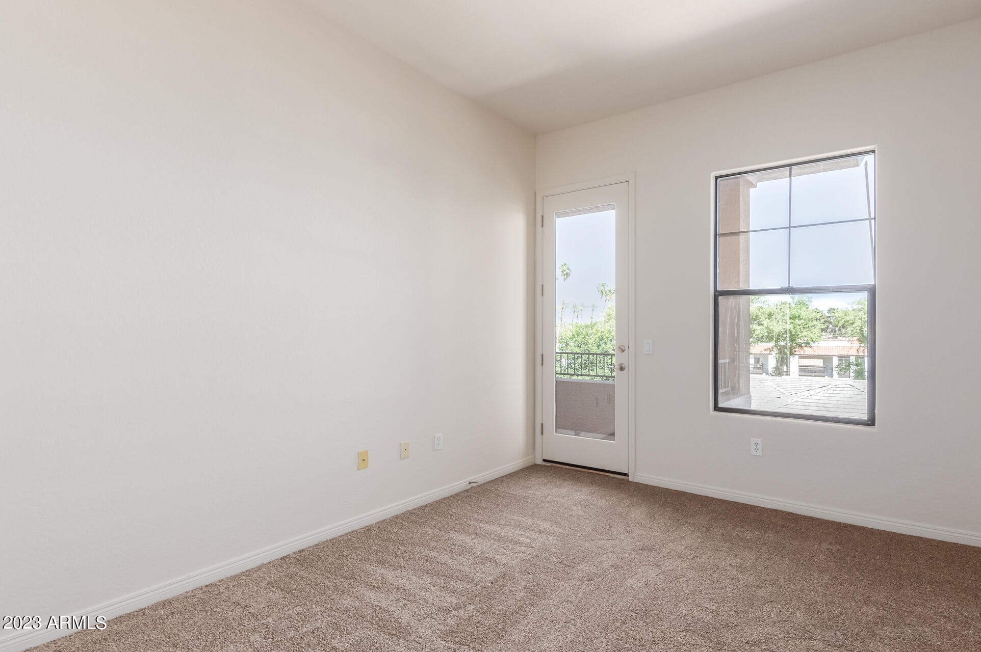 2989 North 44th Street, Unit 3006 Phoenix, AZ 85018 - Photo 31 of 51 Faces East