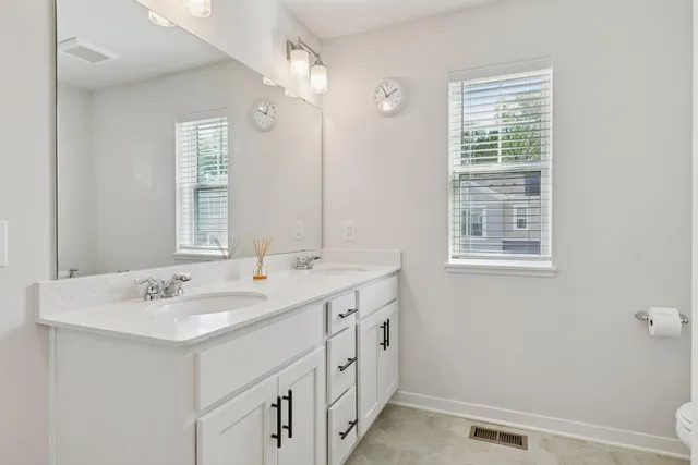 $459,000 | 2867 Lexington Place North, Roseville, MN 55113