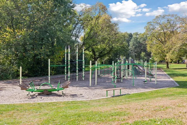 $459,000 | 2867 Lexington Place North, Roseville, MN 55113