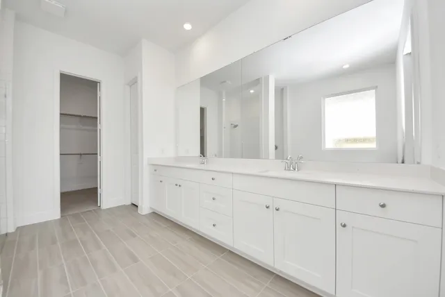 $3,800 | 31046 Vintage Crk Lane, Fulshear, TX 77441