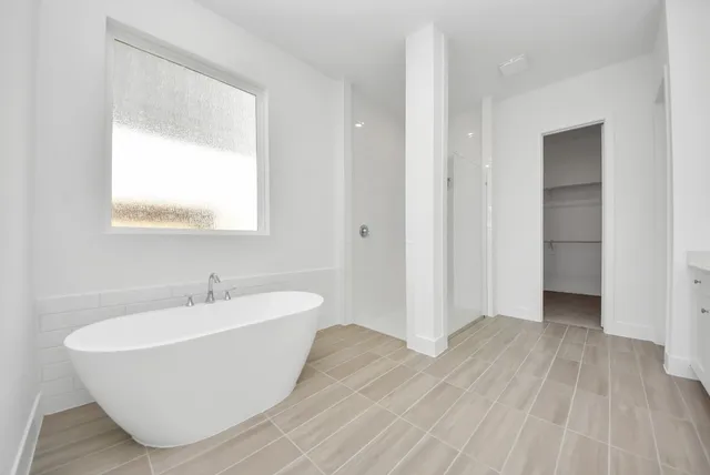 $3,800 | 31046 Vintage Crk Lane, Fulshear, TX 77441