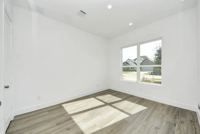 $3,800 | 31046 Vintage Crk Lane, Fulshear, TX 77441