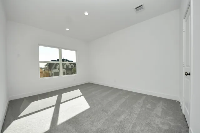 $3,800 | 31046 Vintage Crk Lane, Fulshear, TX 77441