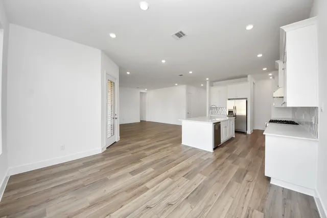 $3,800 | 31046 Vintage Crk Lane, Fulshear, TX 77441