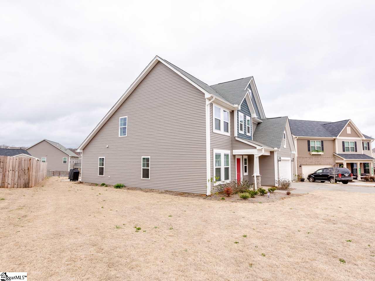 719 North Windowpane Way Duncan, SC 29334 - Photo 3 of 36 Gallery Image 3