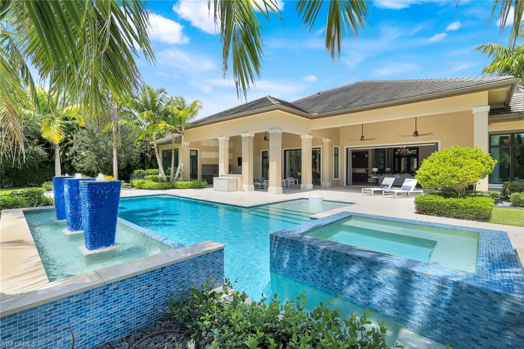 Resort styel pool and spa