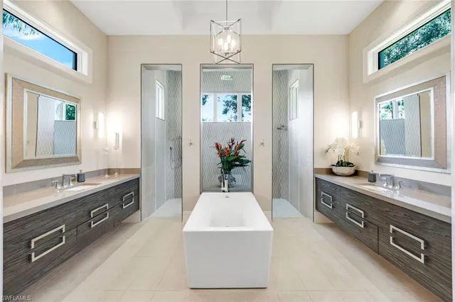 $7,094,000 | 112 Hickory Road, Naples, FL 34108