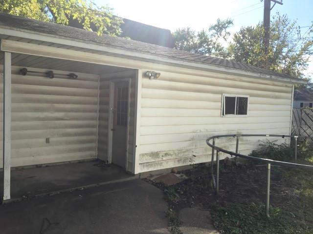 2 Ruth Court Springfield, IL 62704 - Photo 3 of 17