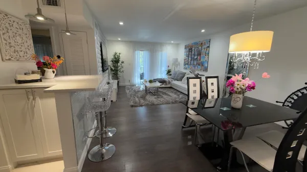 $170,000 | 702 Southeast 2nd Avenue, Unit 405, Deerfield Beach, FL 33441