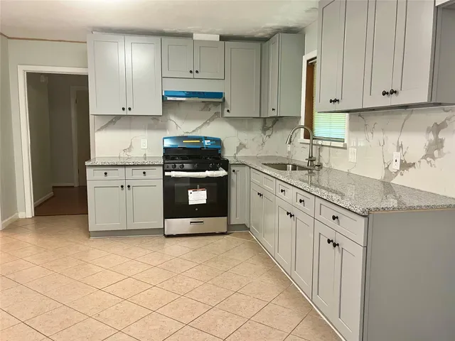 $1,800 | 2005 2nd Street North, Texas City, TX 77590