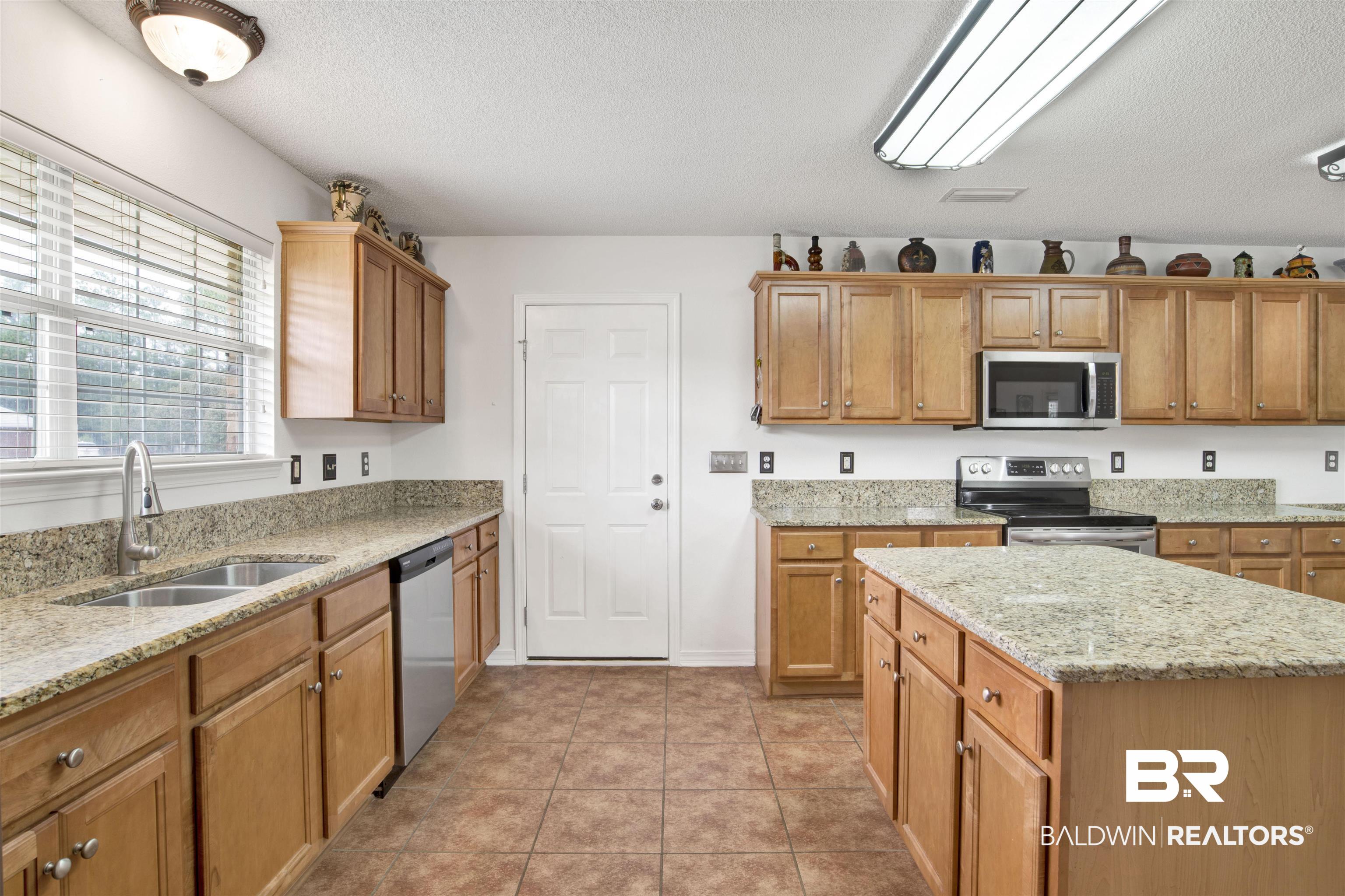 320 Collinwood Loop Foley, AL 36535 - Photo 17 of 36
