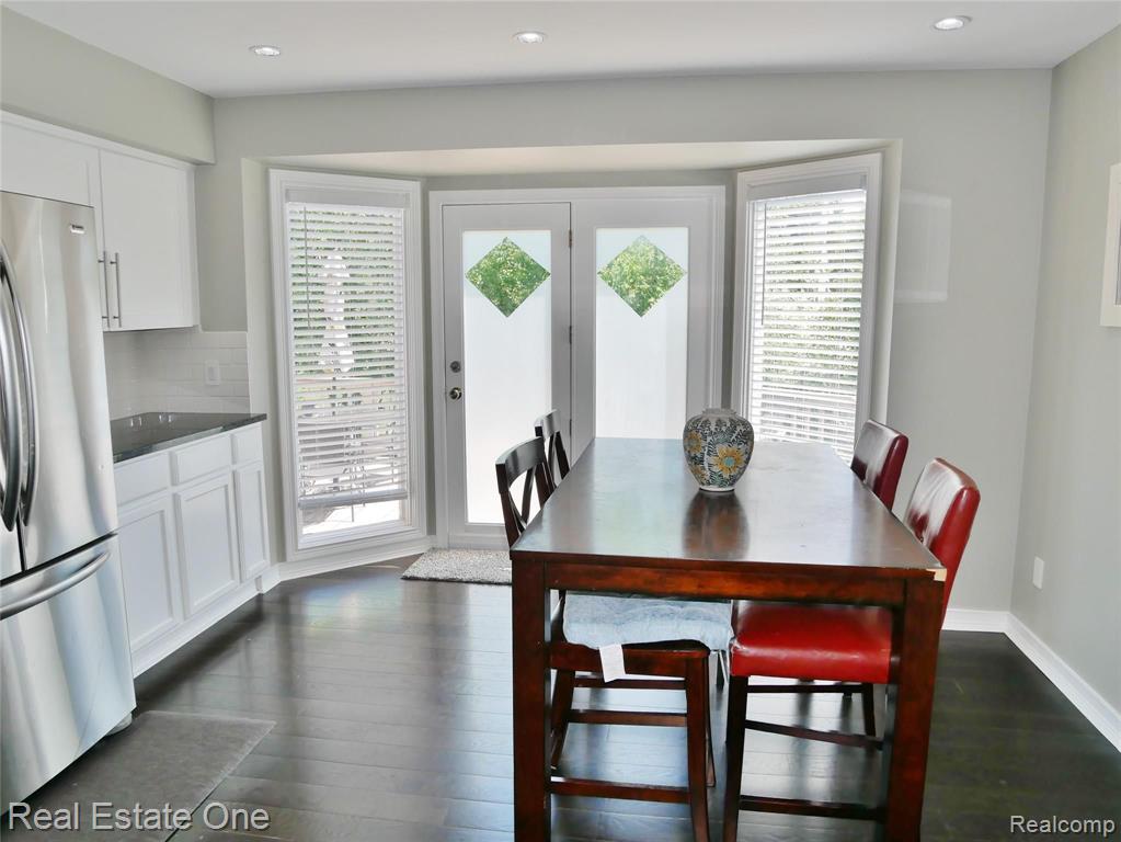 3661 Merriweather Lane Rochester Hills, MI 48306 - Photo 11 of 26