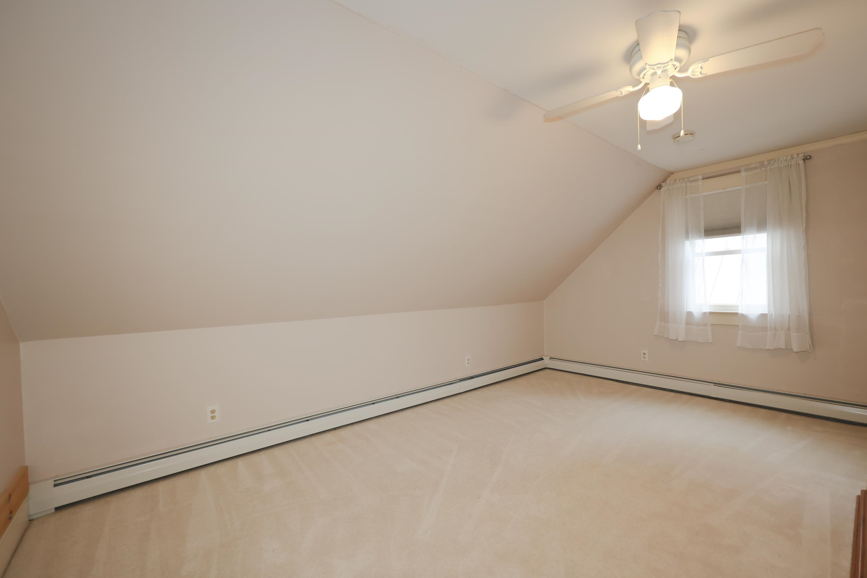 44 Stowell Road Bedford, NH 03110 - Photo 23 of 38