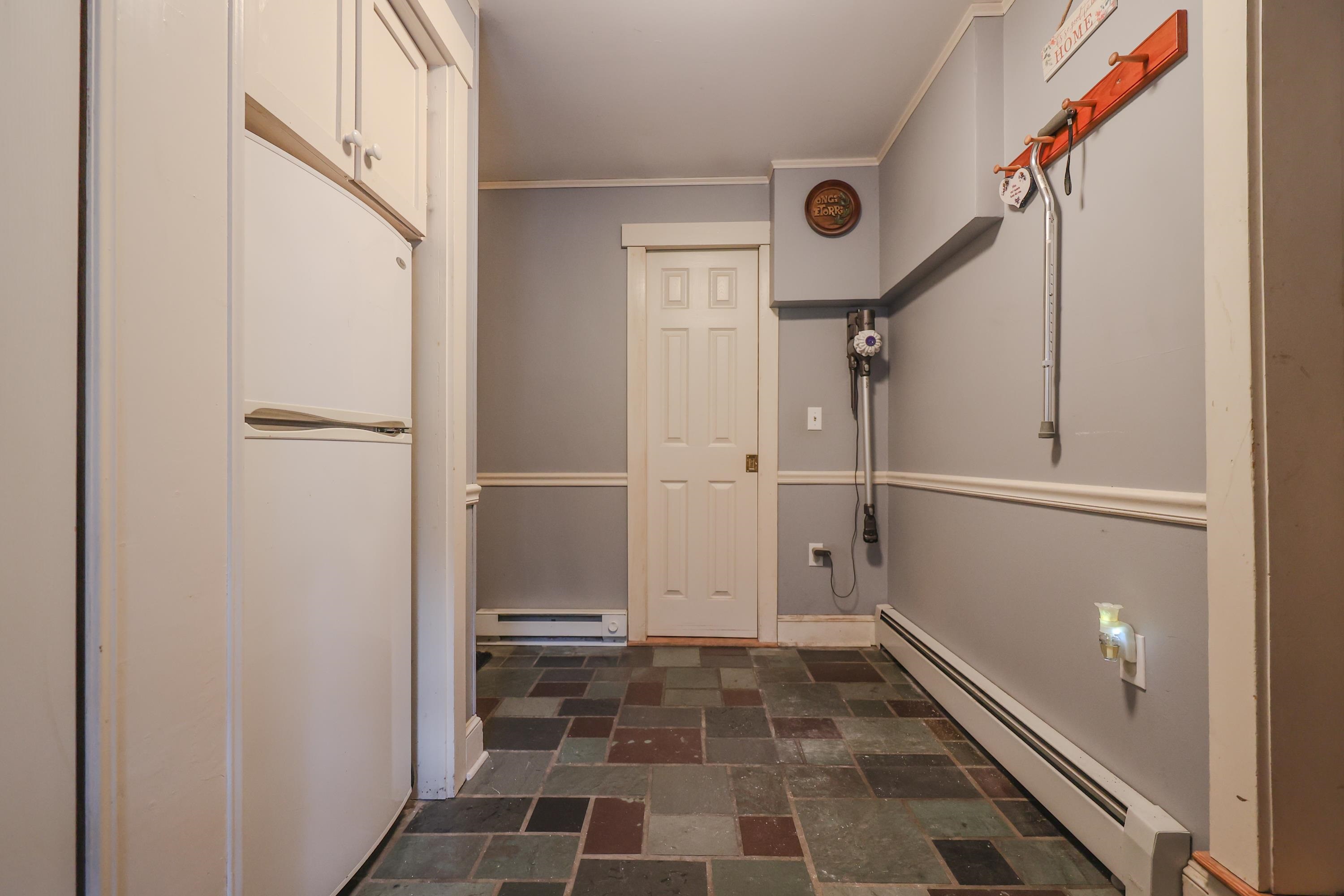 44 Stowell Road Bedford, NH 03110 - Photo 31 of 38