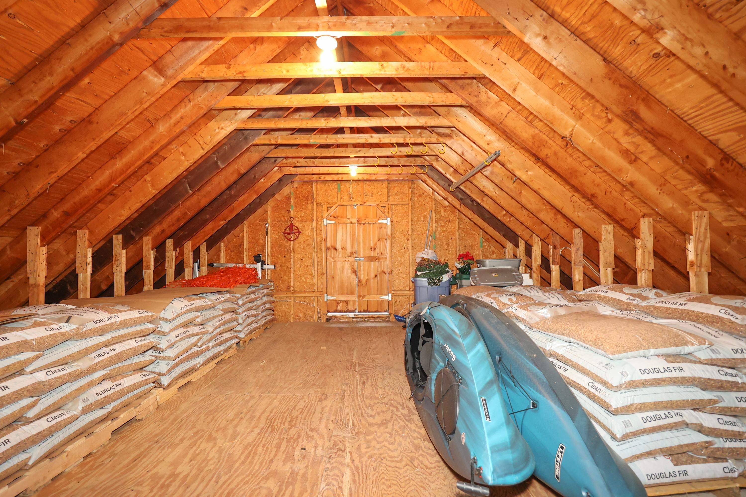 44 Stowell Road Bedford, NH 03110 - Photo 32 of 38