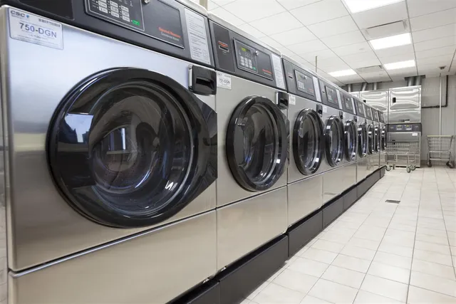 $3,520 | 560 West 43rd Street, Unit 20B | Hell's Kitchen