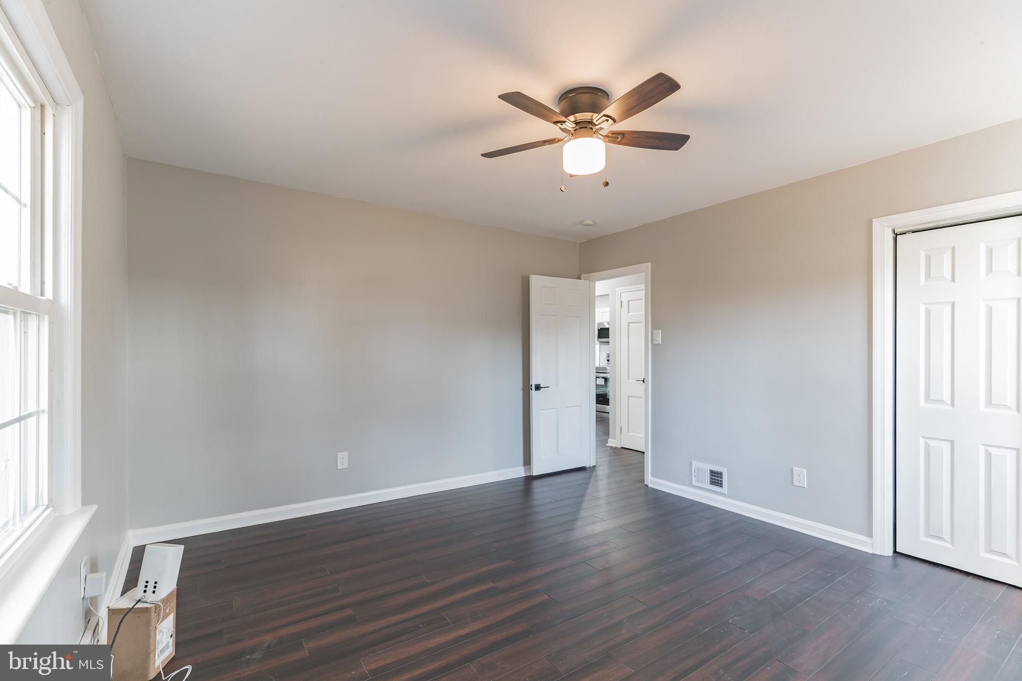 219 West Knowlton Road Aston, PA 19014 - Photo 9 of 34