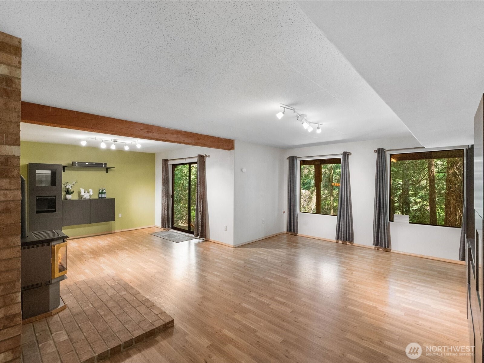 17116 Gravenstein Road Bothell, WA 98012 - Photo 20 of 29