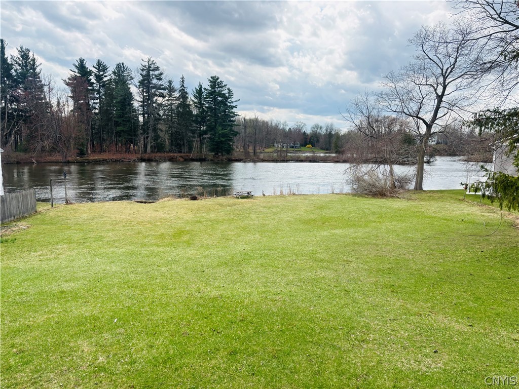355 Main Street Schroeppel, NY 13135 - Photo 2 of 31
