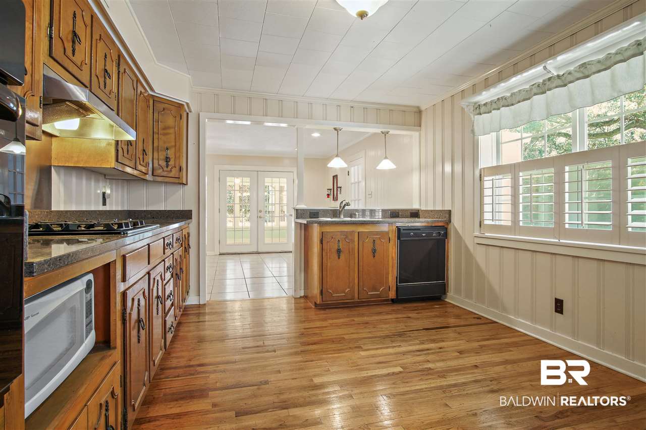 7441 Pinewood Drive Theodore, AL 36582 - Photo 9 of 30