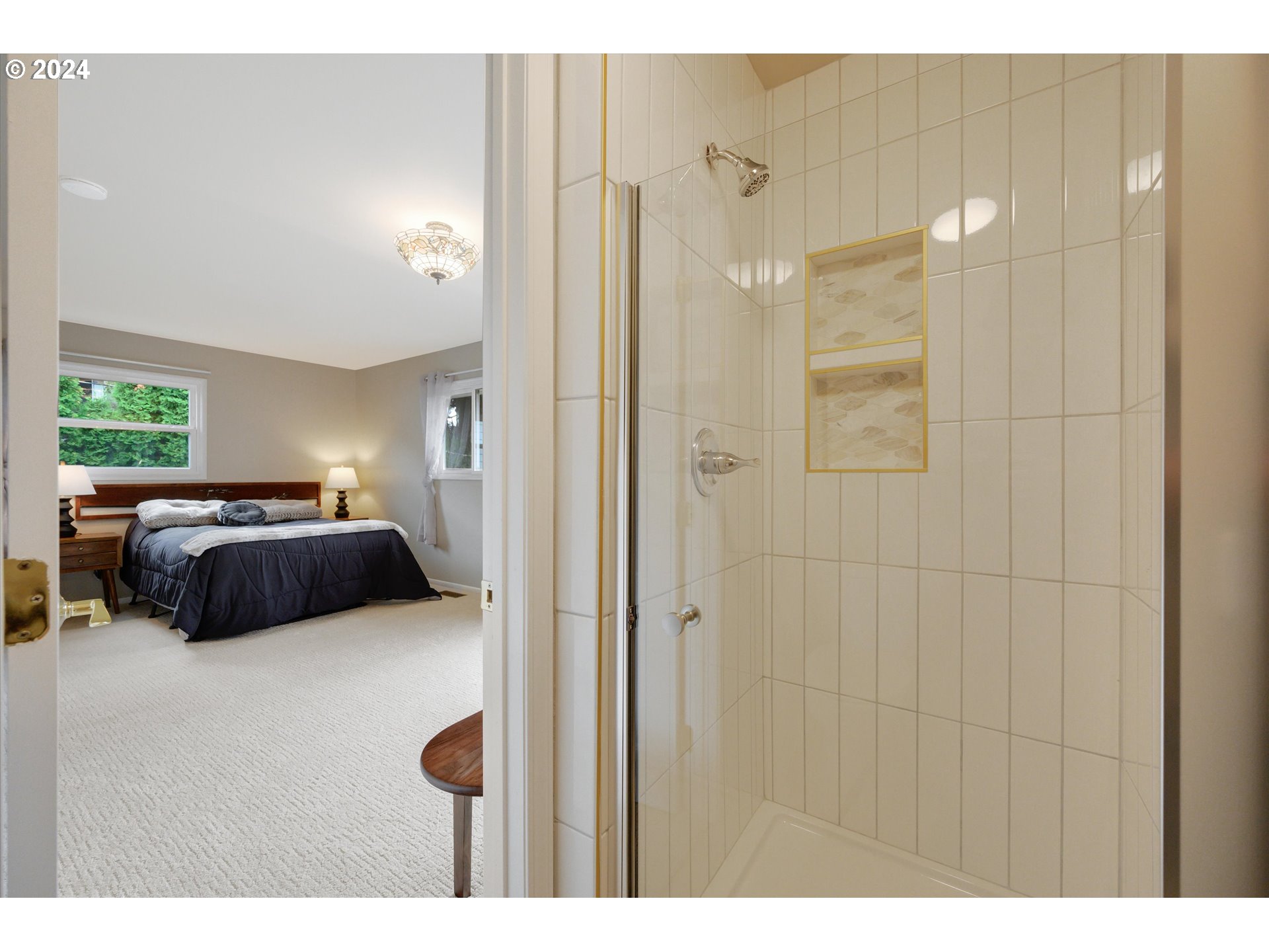 2505 Southwest 83rd Avenue Portland, OR 97225 - Photo 17 of 47 Bathroom