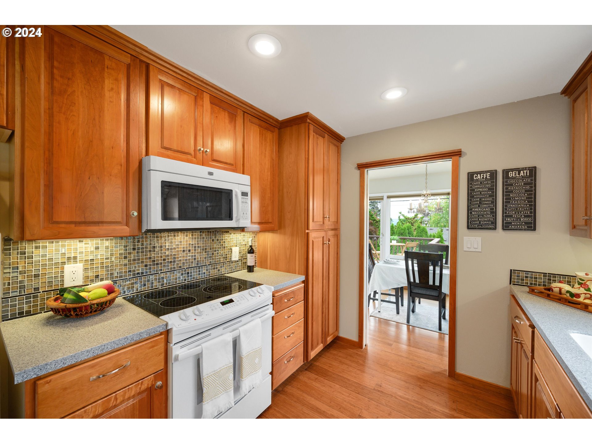 2505 Southwest 83rd Avenue Portland, OR 97225 - Photo 23 of 47 Kitchen