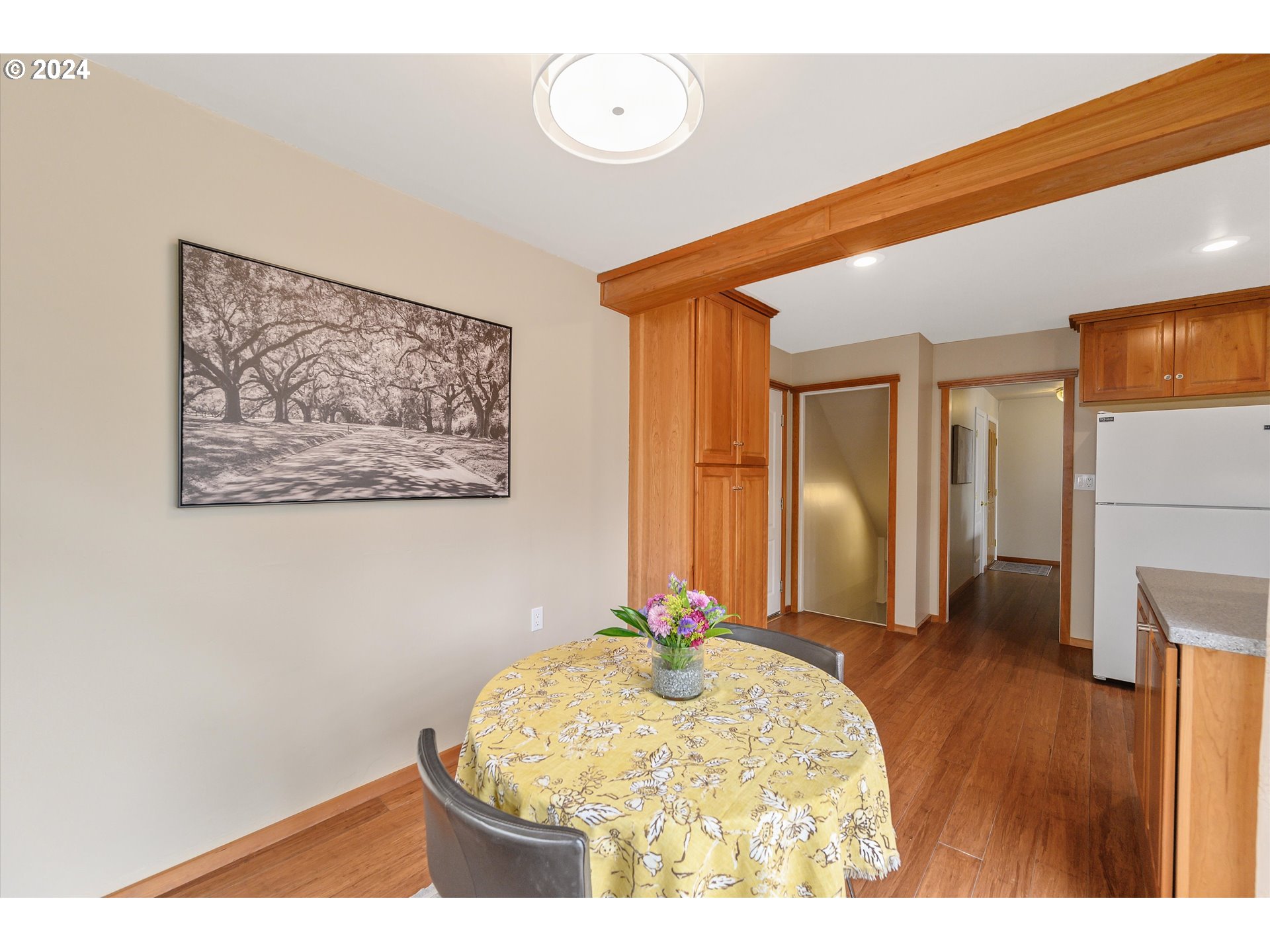 2505 Southwest 83rd Avenue Portland, OR 97225 - Photo 30 of 47 Kitchen/Nook
