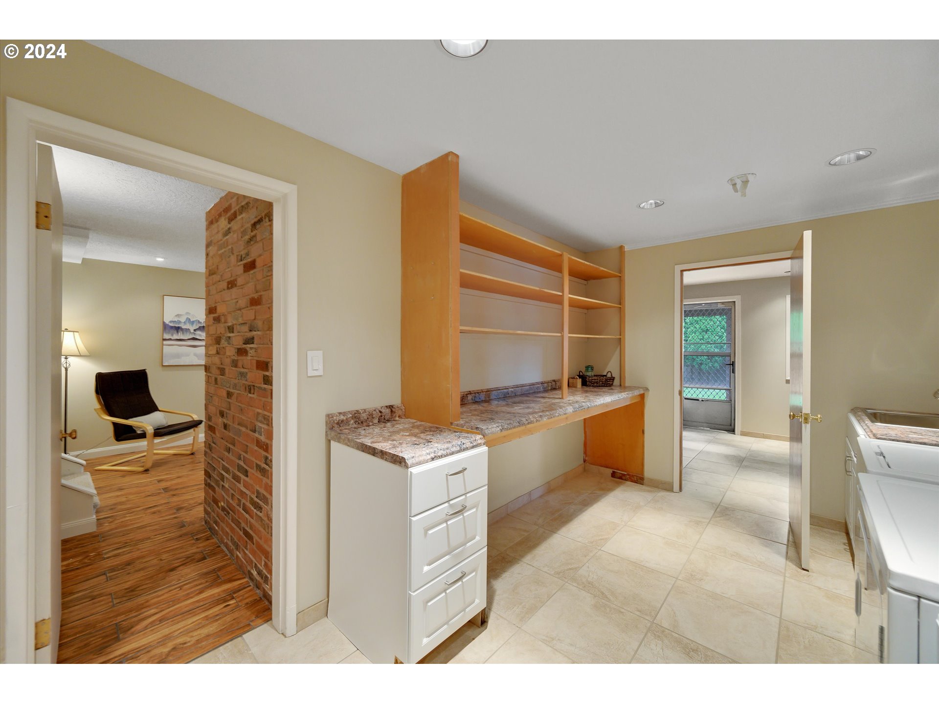 2505 Southwest 83rd Avenue Portland, OR 97225 - Photo 36 of 47 Laundry