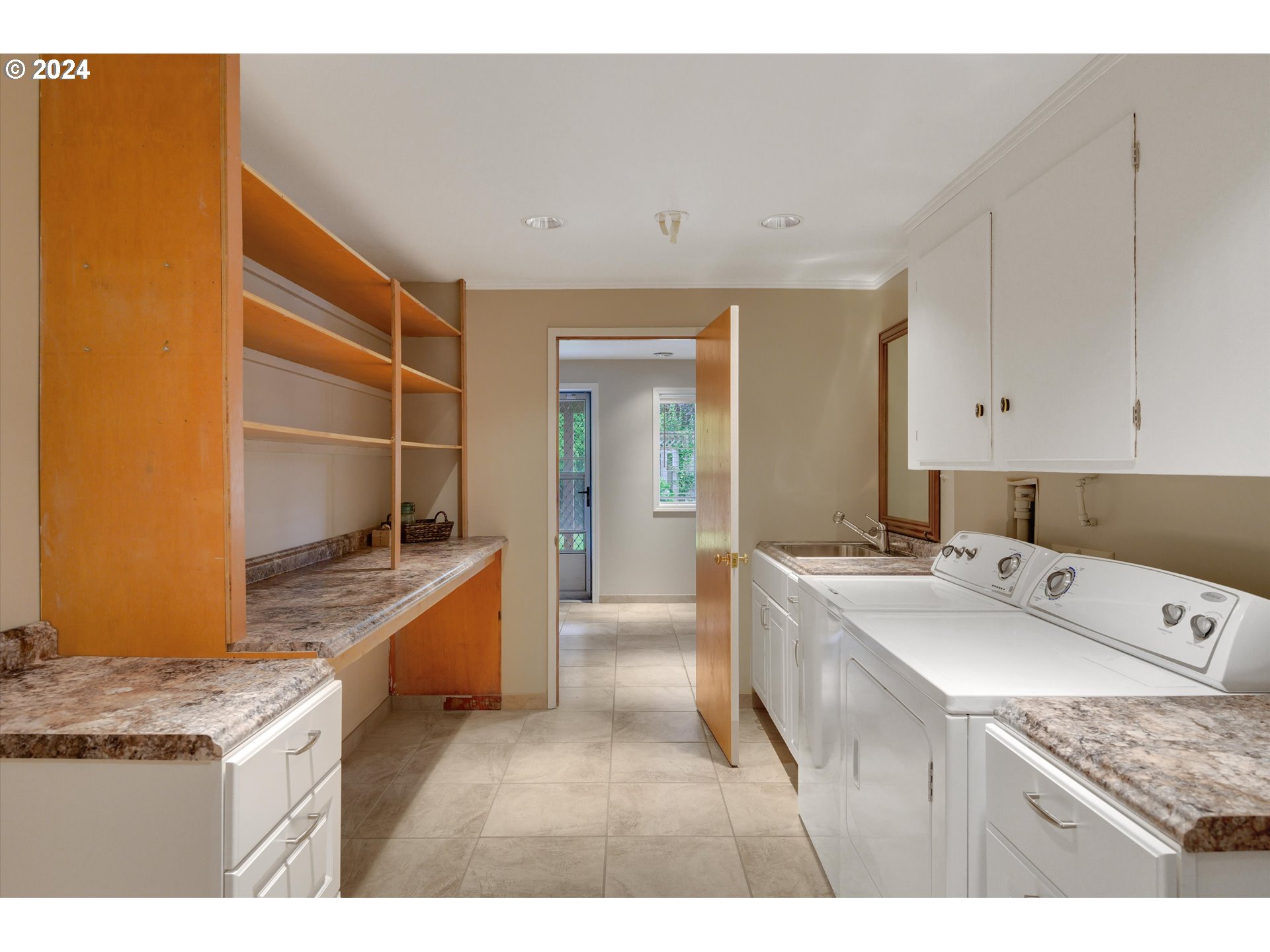 2505 Southwest 83rd Avenue Portland, OR 97225 - Photo 37 of 47 Laundry