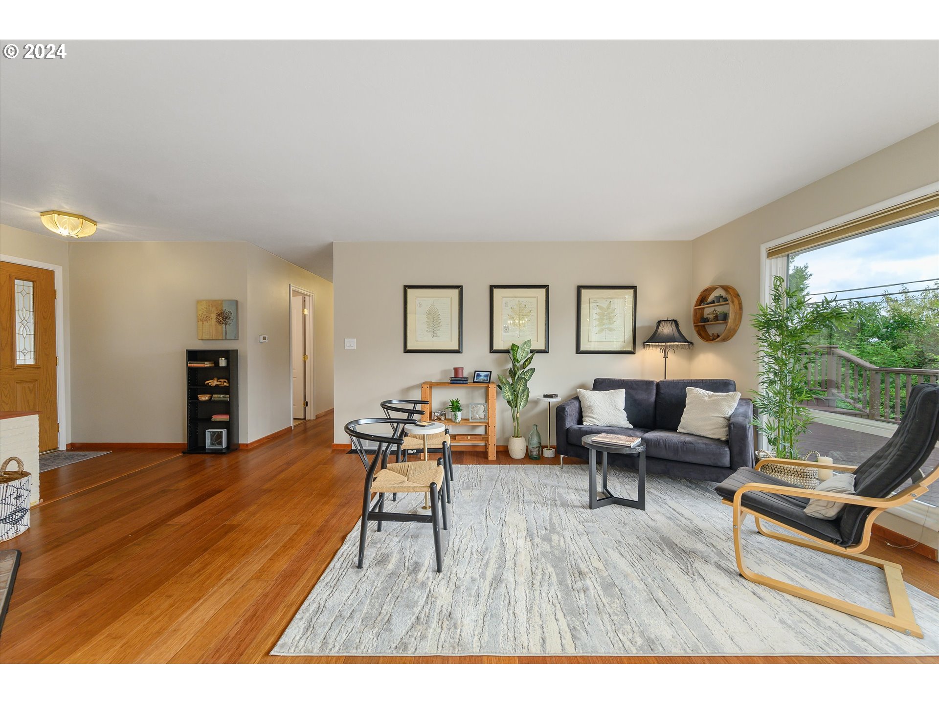 2505 Southwest 83rd Avenue Portland, OR 97225 - Photo 7 of 47 Living Room