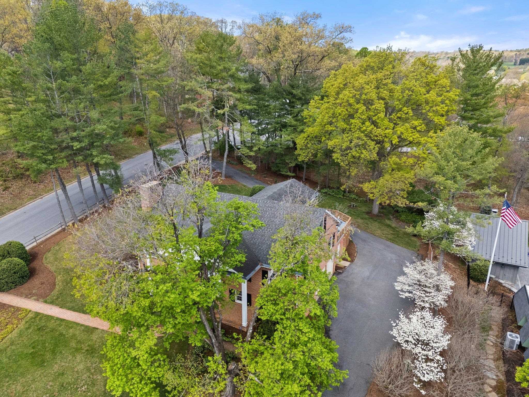 500 Wakefield Circle Staunton, VA 24401 - Photo 64 of 70 a view of a garden with lawn chairs