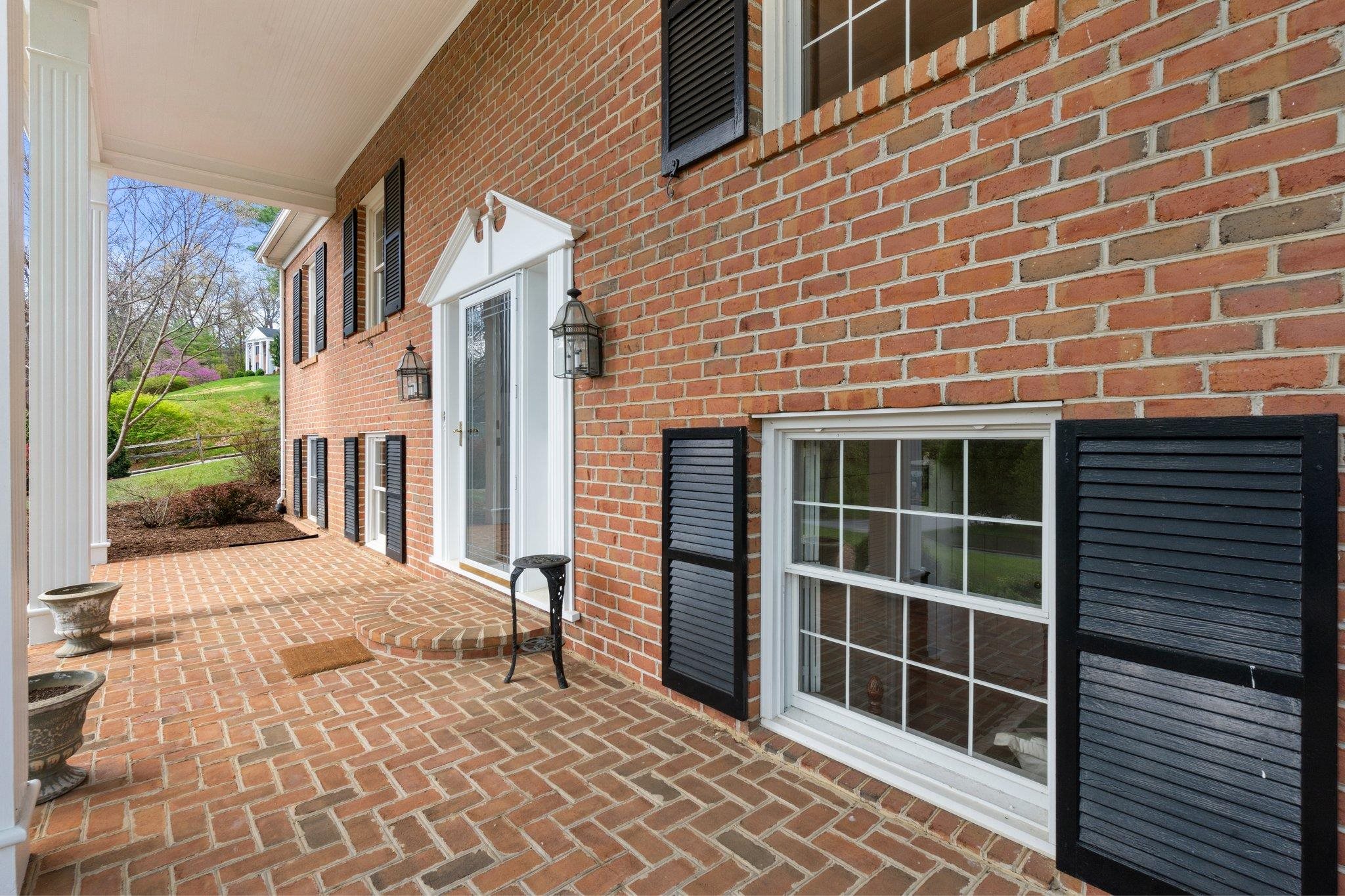 500 Wakefield Circle Staunton, VA 24401 - Photo 10 of 70