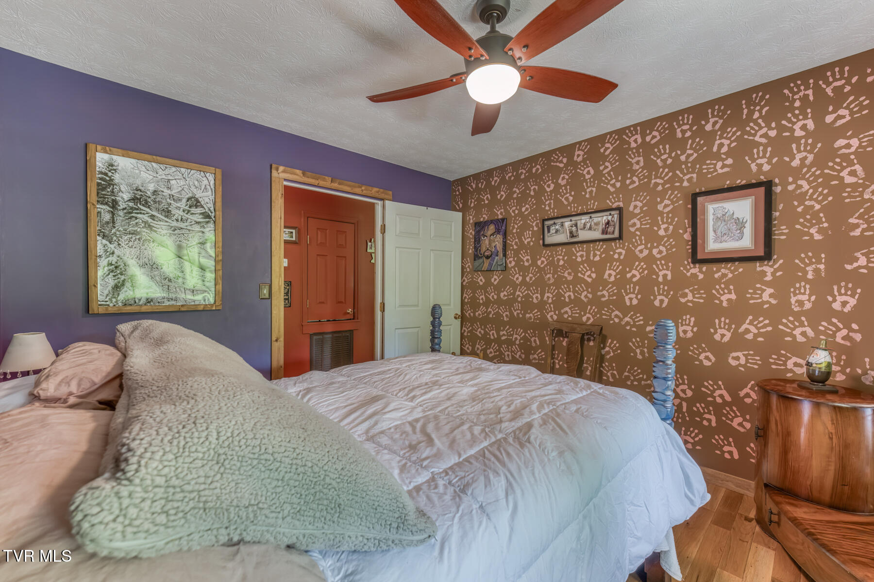 130 Timber Lane Hampton, TN 37658 - Photo 21 of 42 130 Timber Ln-20