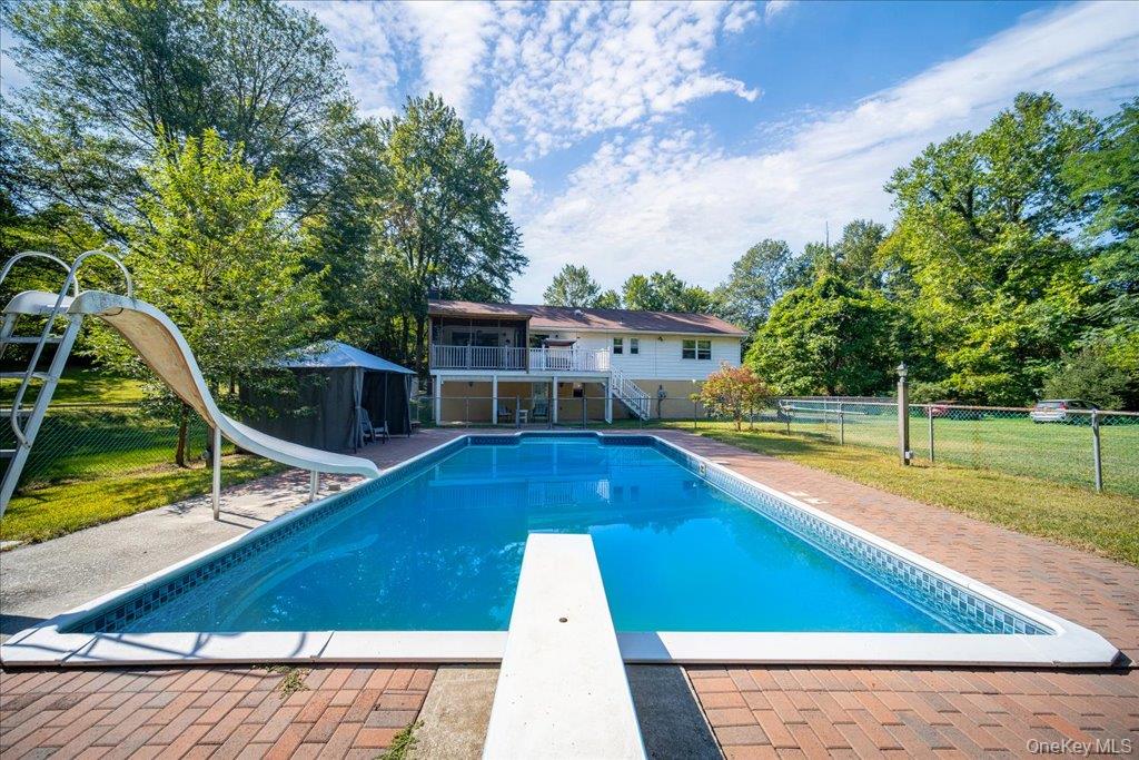 9 Van Vlack Road Hopewell Junction, NY 12533 - Photo 7 of 37