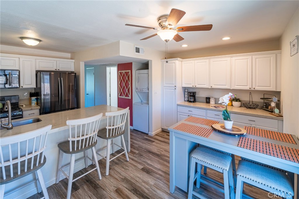 82567 Ave 48, Unit 34 Indio, CA 92201 - Photo 1 of 1 Dining Room